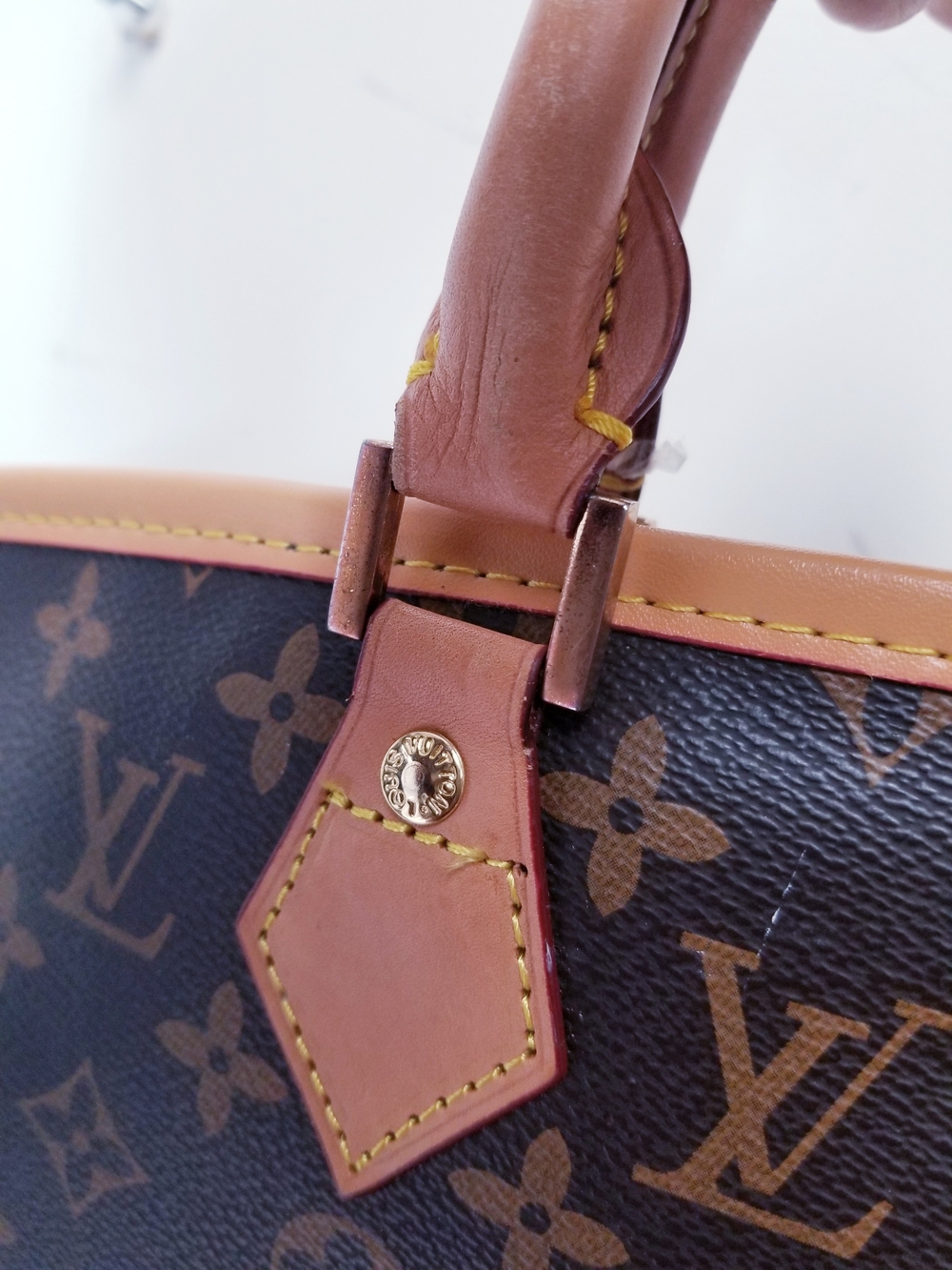 Louis Vuitton Monogram Garment Bag in Brown with Tan Trim - Picture 5 of 12
